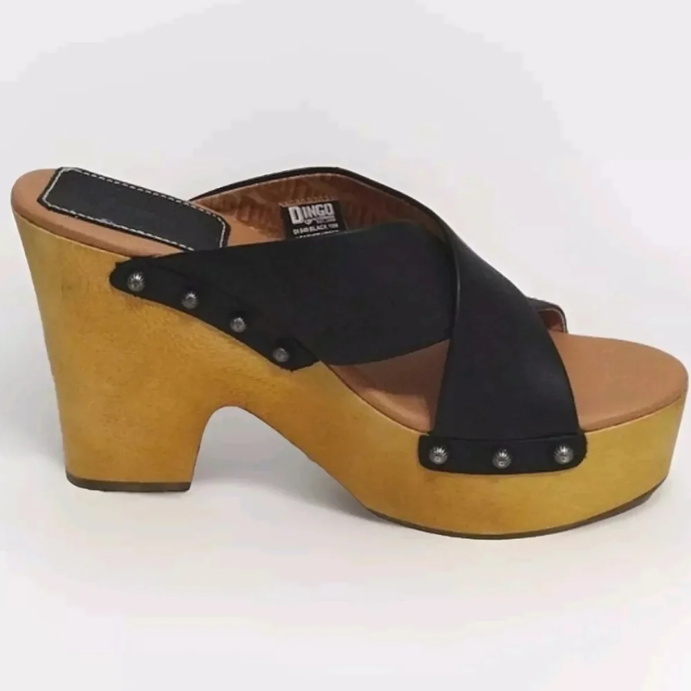 NWT Dingo Driftwood Studded Black Leather Platform Clog Sandals 10M Boho Western